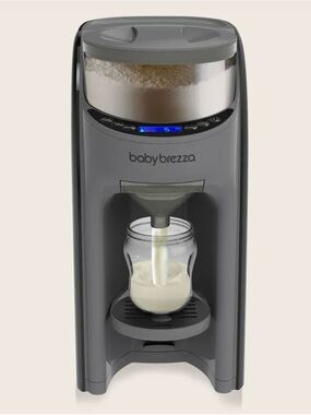Baby Brezza Formula Pro in Charcoal Gray